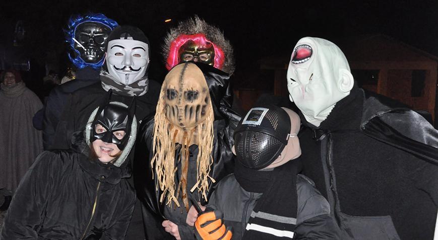 Edirne’de Bin Yıllık Gelenek Bocuk Gecesi Renkli Görüntülere Sahne Oldu