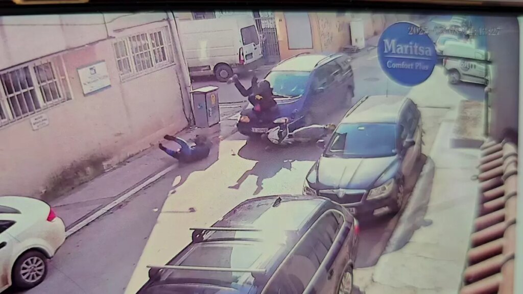 Edirne’de Otomobil ile Motosiklet Çarpıştı: Yaralılar Hastaneye Kaldırıldı